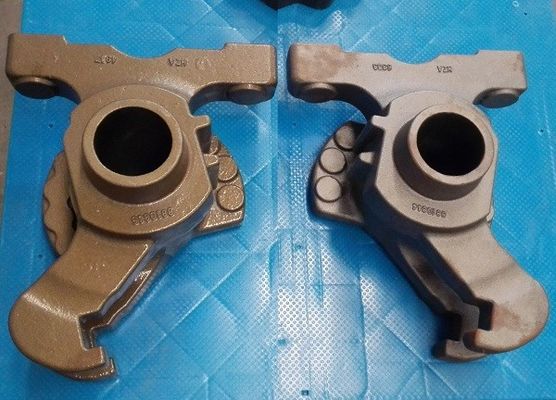 Servicio OEM de fundición de piezas de hierro de arena verde para carretillas elevadoras