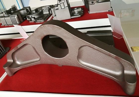OEM piezas mecanizadas a medida de hierro fundido de arena enlace para maquinaria de transporte ferroviario de construcción
