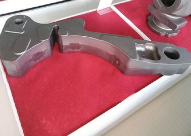 Material del vínculo FCD550 GGG55 QT550-7 del brazo de control del OEM de la maquinaria agrícola