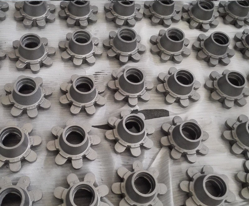 Piezas pequeñas de fundición OEM para automóviles / carretillas elevadoras / camiones con alta calidad de fundición con PPM 1000